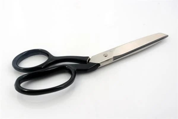 DEMİR SAPLI SİYAH VİDALI MAKAS 20,5CM - 1