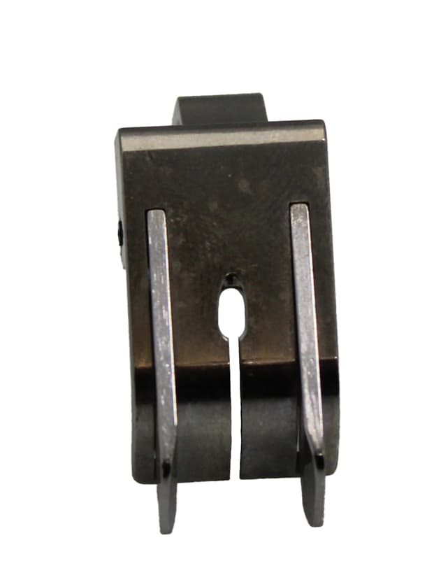 DÜZ MAKİNA ÇİFTLİ OYNAR ÇIMALI AYAK  4,8 MM - 2