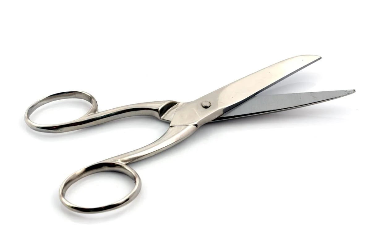 DEMİR SAPLI VİDALI MAKAS 15,3 CM